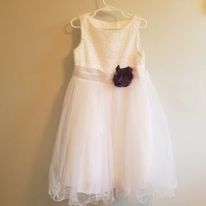 Girls dress